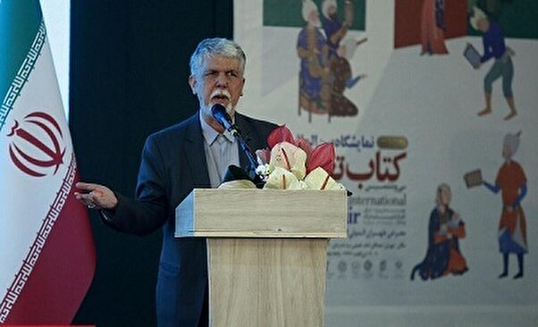 صالحی: نمایشگاه کتاب فرصتی برای توسعه اجتماعی و تولید و مصرف صحیحِ کتاب خوب است