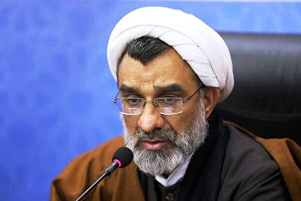 ضرورت تاسیس یک مرکز ملی ترجمه/خودکفایی در تولید کاغذ مورد توجه جدی قرار گیرد