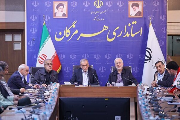استمرار وضعیت فعلی و نگهداری حجم بالای کانتینرها بدون ساماندهی در بنادر پذیرفتنی نیست