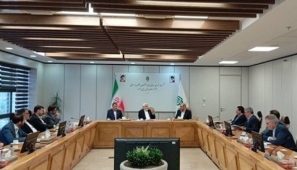 بنیاد مستضعفان رقیب دولت نیست/با سازوکارهای دهه ۶۰ نمی‌توان طرح‌ها را اجرایی کرد