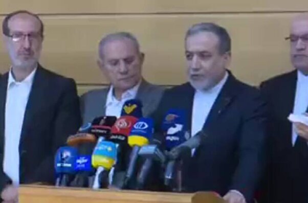 عراقچی: استقلال، حاکمیت و تمامیت ارضی لبنان برای ایران اهمیت ویژه دارد