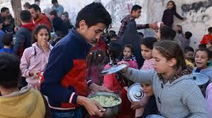 عامل گرسنگی ساکنان غزه از ارائه کمک غذایی دم می‌زند