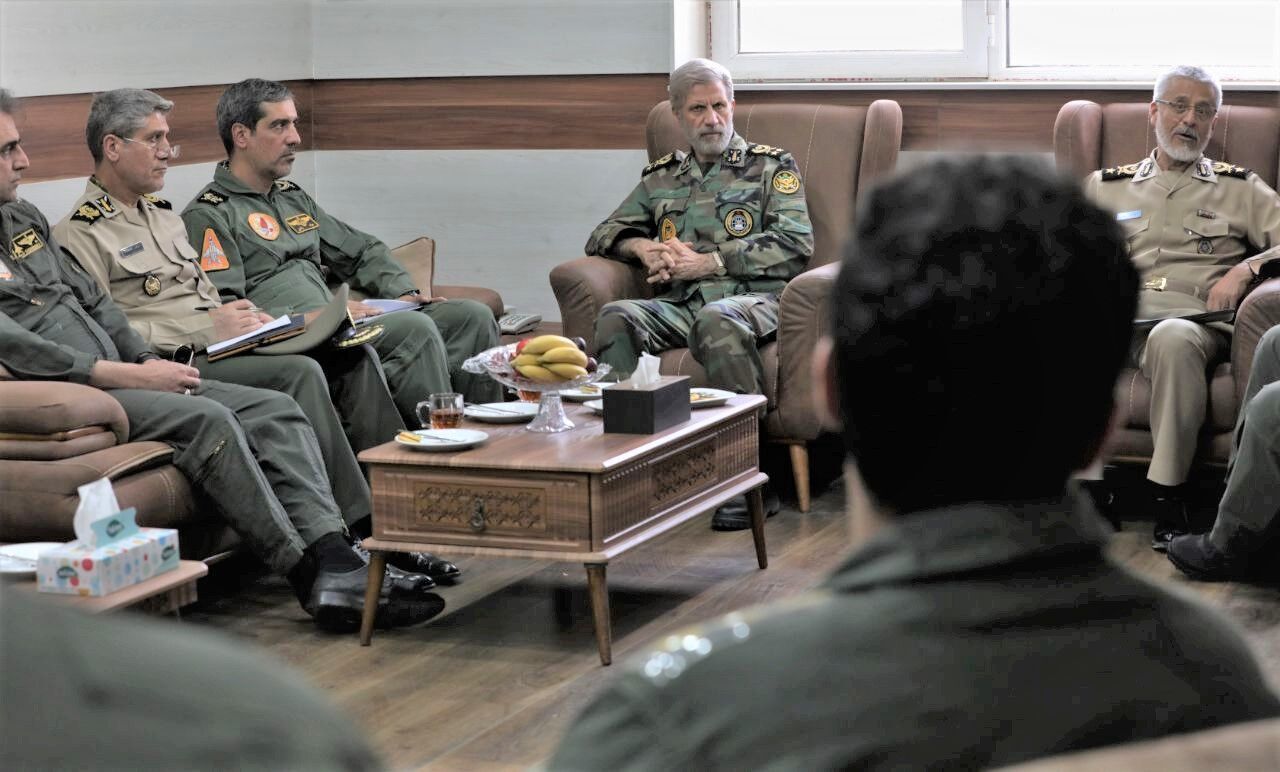 فرمانده کل ارتش: اجازه نخواهیم داد یک وجب از خاک ایران از آن جدا شود