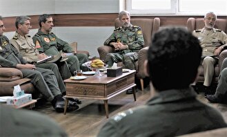 فرمانده کل ارتش: اجازه نخواهیم داد یک وجب از خاک ایران از آن جدا شود