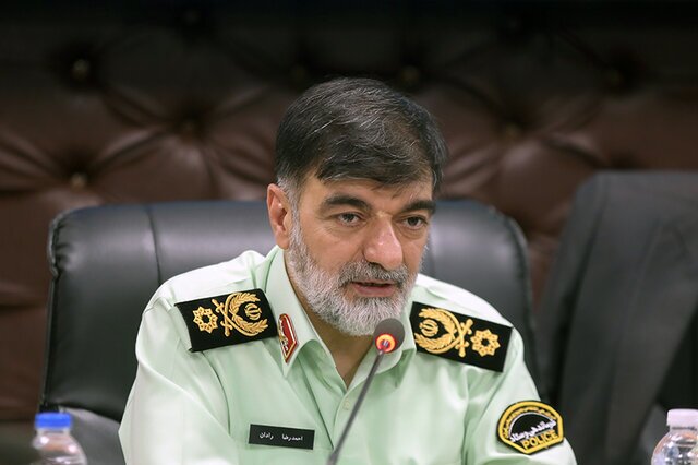 تأکيد فرمانده کل انتظامي کشور بر تکريم و ايمني زائران در بازگشت از اربعين