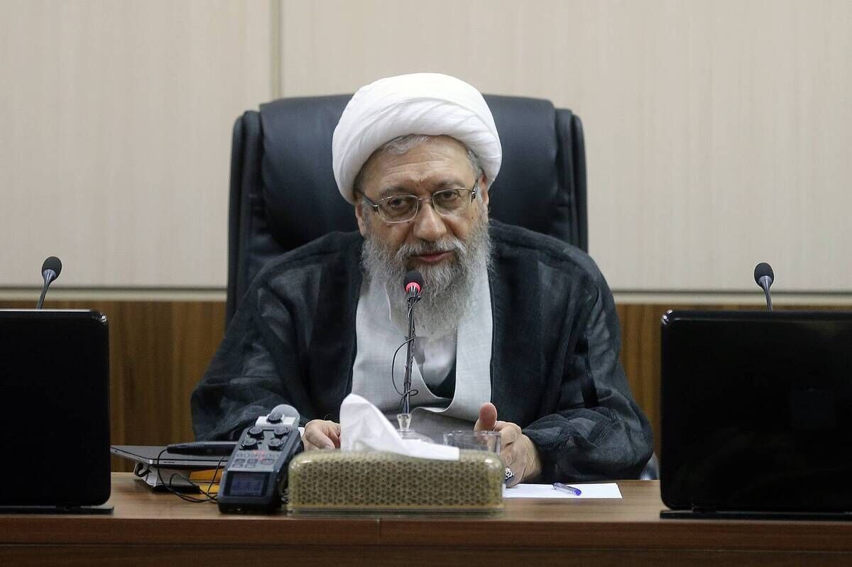 آیت‌الله آملی‌لاریجانی: مکانیزم ماشه در وضعیت فعلی برجام، هیچ سند حقوقی ندارد