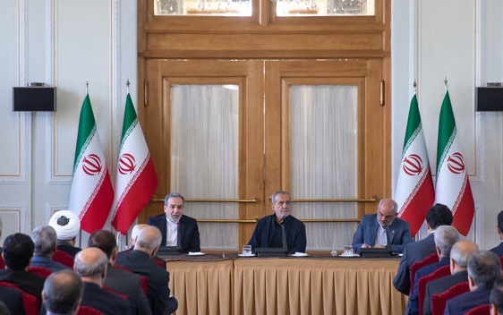 در مقابل جامعه مسئول هستیم/بدون واگذاری اختیار نمی توان انتظار پاسخگویی از مسئولان داشت
