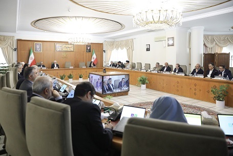 نخبگان و تریبون‌داران اظهاراتی مطرح نکنند که موجب کاهش وحدت و انسجام ملی شود