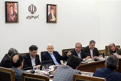 عارف:دولت هیچ تصمیمی بر خلاف منافع عشایر نمی‌گیرد/الگوی کشت و آبیاری اصلاح شود