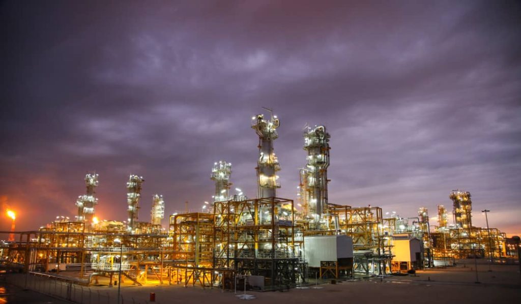 قرارگاه سازندگی خاتم الانبیاء (ص)، شریان حیاتی توسعه ایران در عصر انرژی