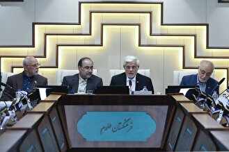 کشور از قطع روابط علمی با جهان ضرر می‌کند/سند ملی نوآوری تدوین شود