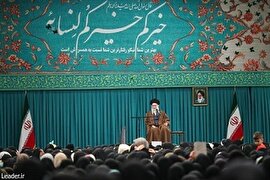 رهبر معظم انقلاب: زن، کارگزار خانه نیست، مدیر است